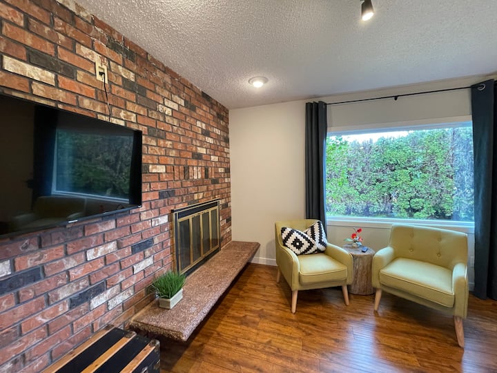 Storey’s Beach Suite - Port Hardy