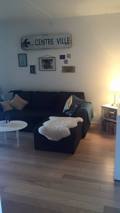 Living room/tv space