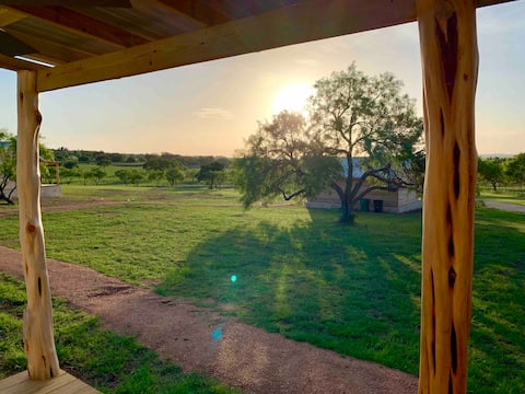 The Ranch@Fredericksburg -Magnolia Cottage 1BD/1BA