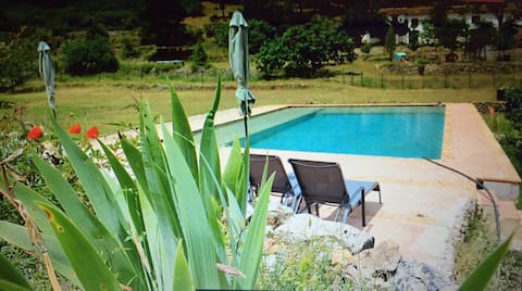 La Canyada del Flaco Farmhouse in the middle of nature.