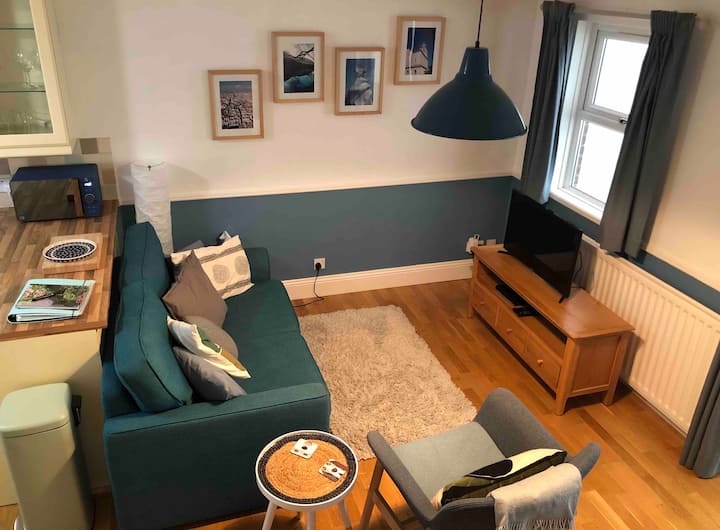 Number 11: Modern Two Bedroom Home With Parking - Alnwick