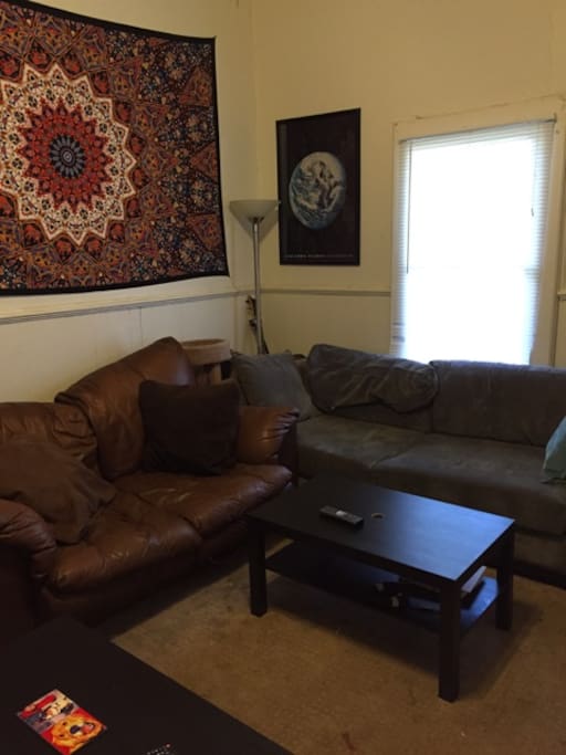 Spacious living room