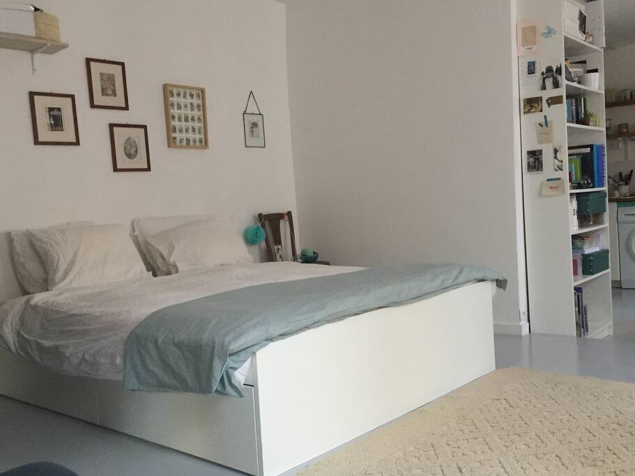 King size bed