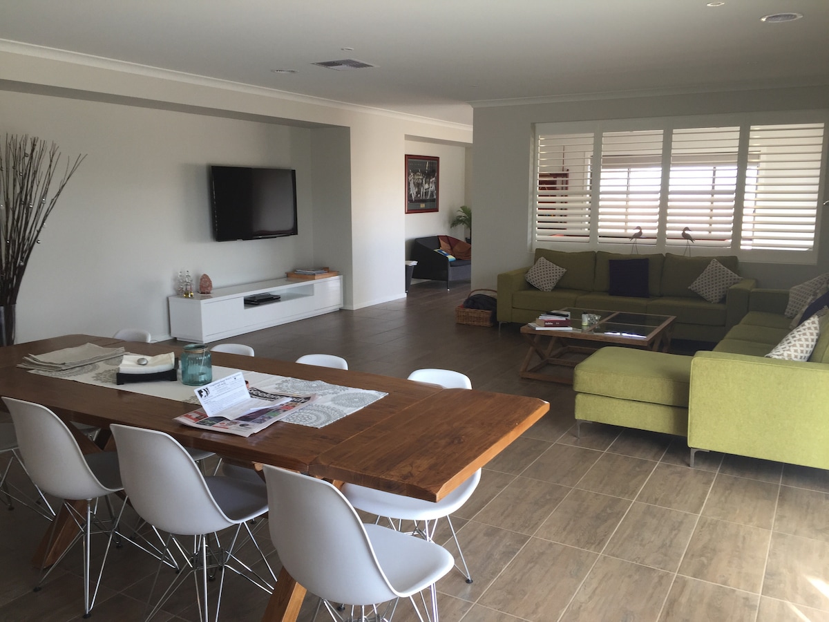 Successful Airbnb property: St Leonards Beach Haus in St Leonards