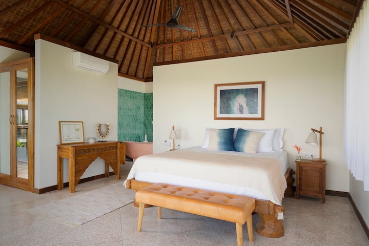 西加大双人床卧室