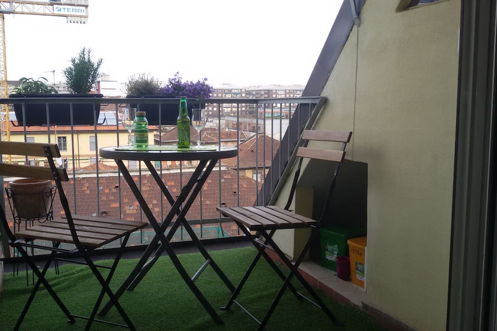 terrazzino zona soggiorno cucina