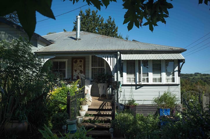 Dorrigo Accommodation - The Dorrigo Townhouse