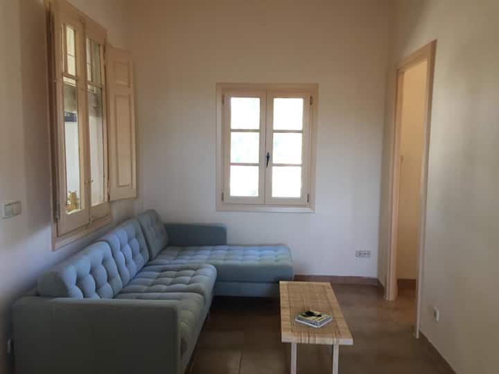 Casa Tranquila Rodeada De Olivares / Portaventura - レウス