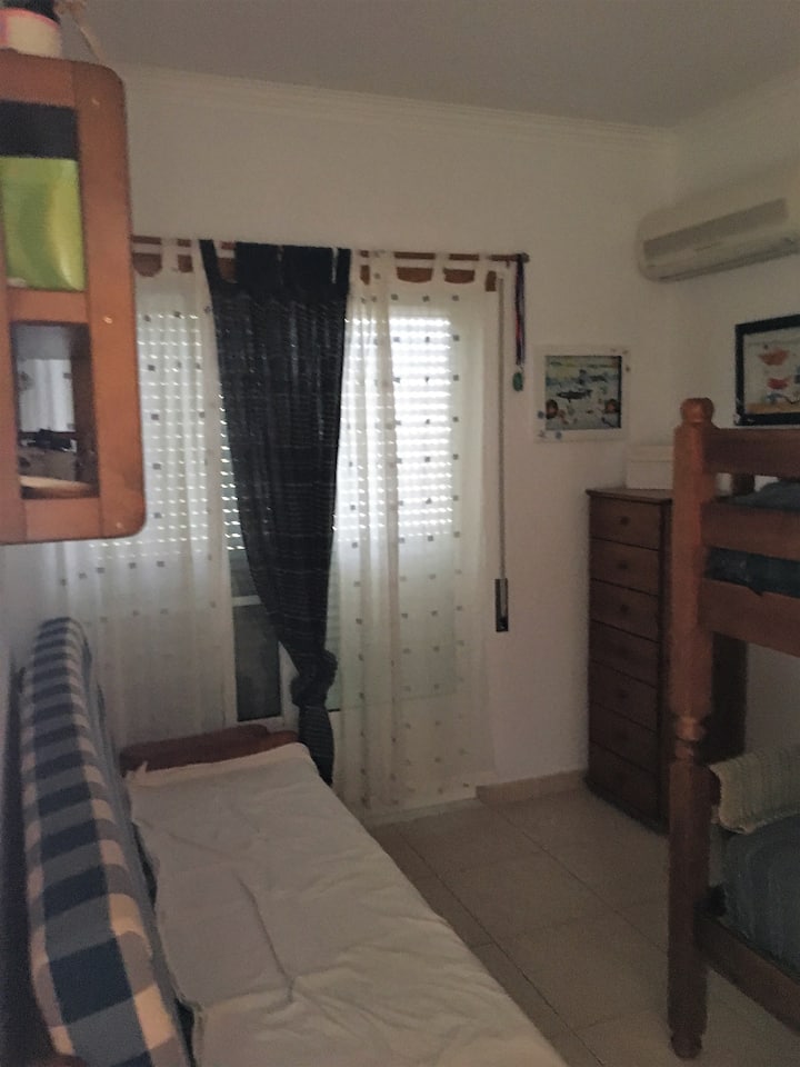 Shtëpi - Krevate marinarë në dhomë gjumi