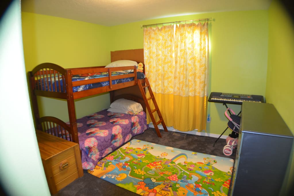 Bedroom on main floor - twin size bunkbeds
