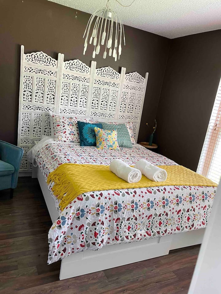 Bedroom with queen bed.