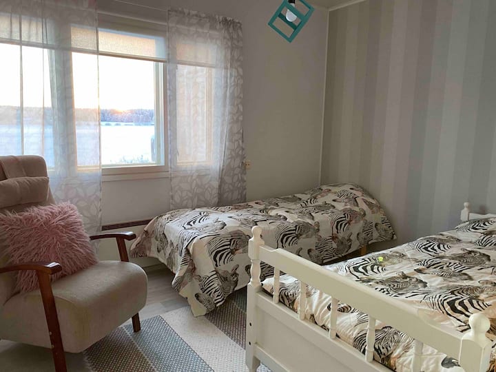 საძინებელი 1