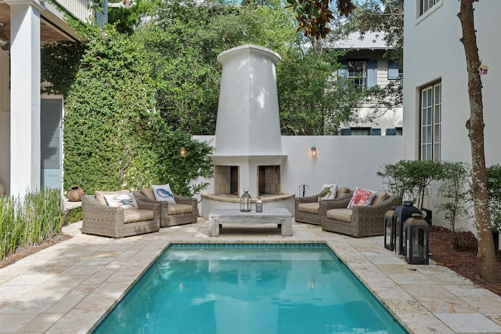 Welcome to the Rosemary Beach Experience!