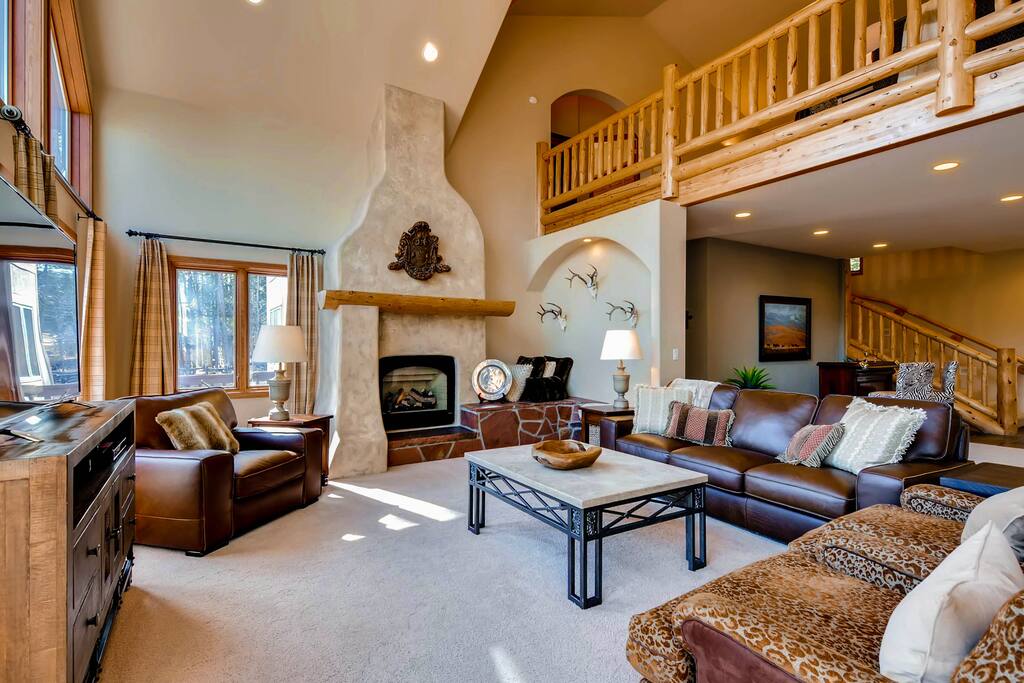 Great Room features southwestern style