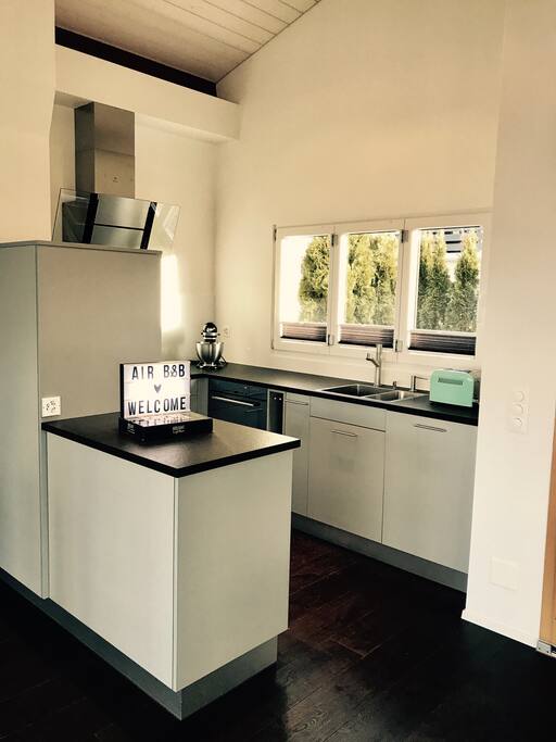 Kitchen to share with me