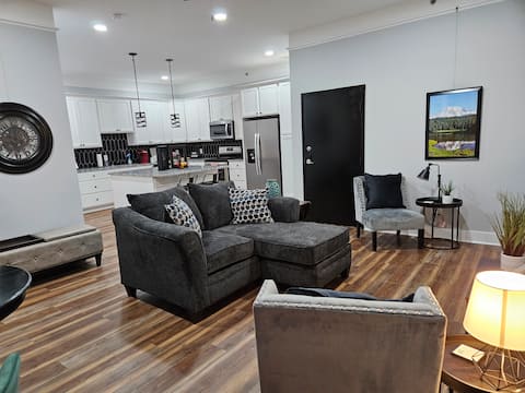 Top Airbnb: Downtown Hartsville Condo 202 in Florence
