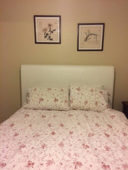 Guest bedroom