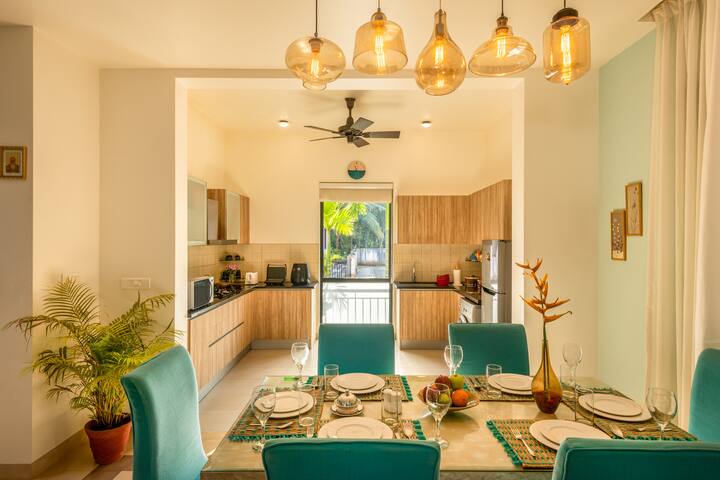 Dining area image 1