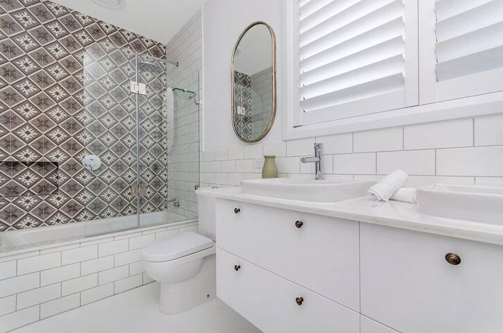 10 Ocean Villa gallery image 2