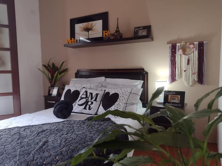 საძინებელი 1