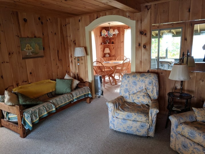 Sunapee Area Idyllic Lakeside Cottage On Sand Pond - Pillsbury State Park, Washington