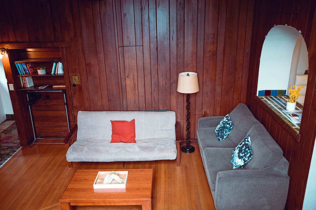 Spacious living room