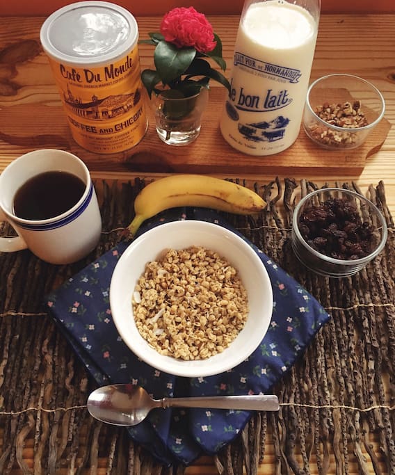 Another example of a light organic breakfast and beverage included with your stay.
