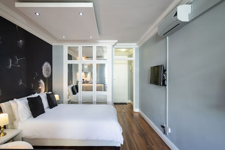 City Gem /Walk to CTICC & Waterfront/WiFi