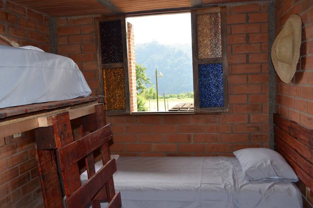 HABITACION COMPARTIDA