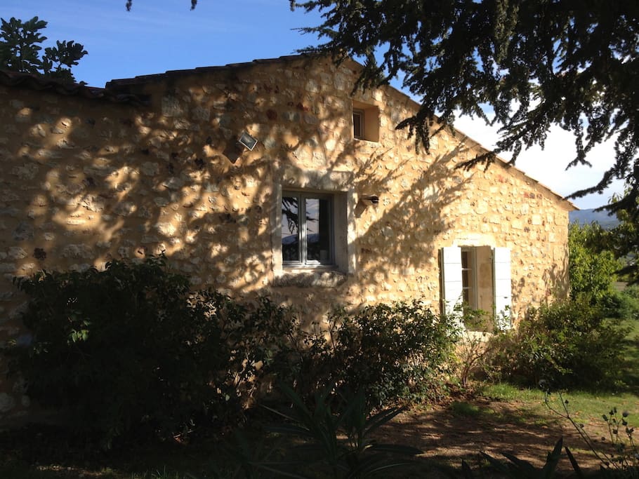Façade ouest du petit mas