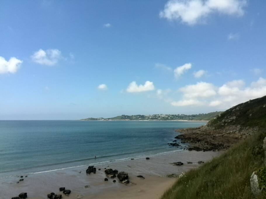 Plage à 10 mins à pied
