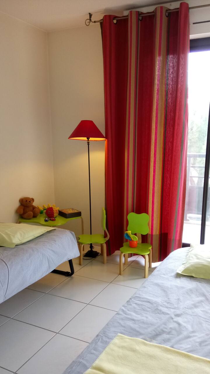 Საბავშვო ან მეგობრების ოთახი