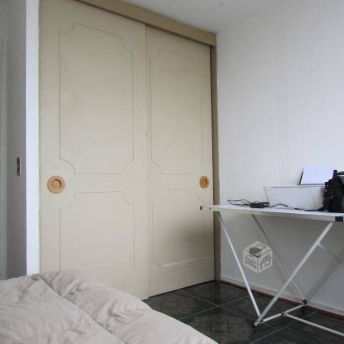Closet amplio. Impecable.