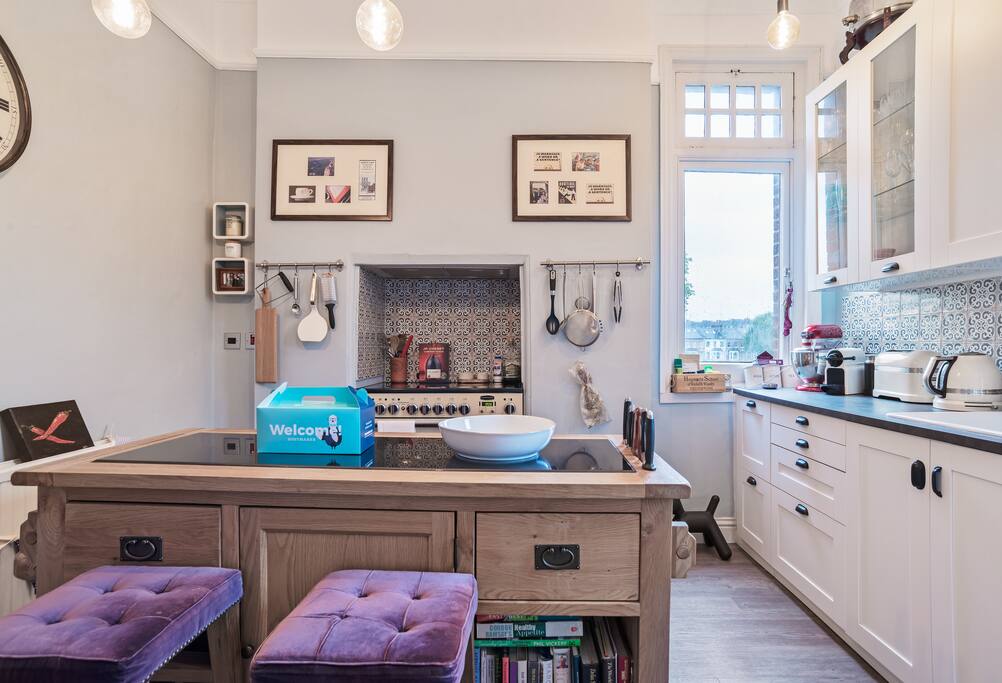 Delightful classic kitchen.