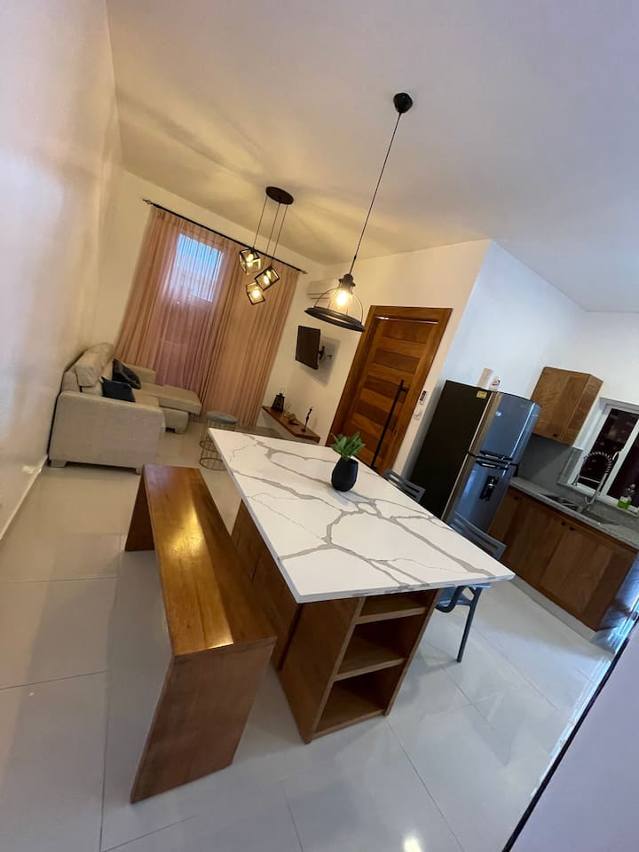 Hermosa Y Confortable Villa Con Piscina De 4 Hab. - Punta Cana