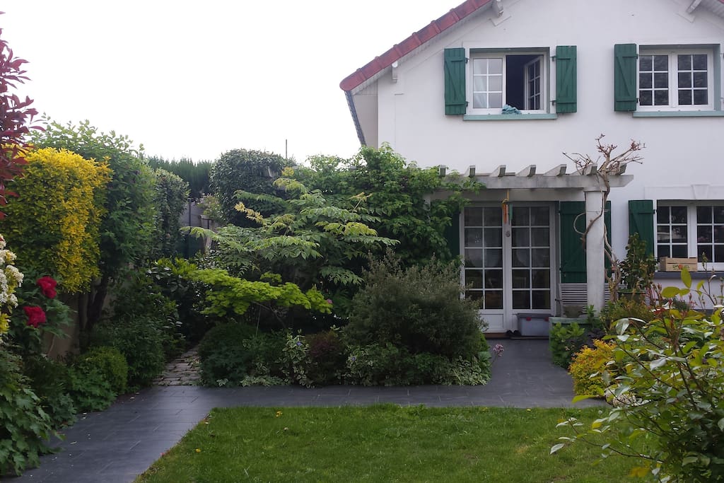maison coté jardin