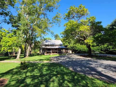 Graceland Farm Cabin