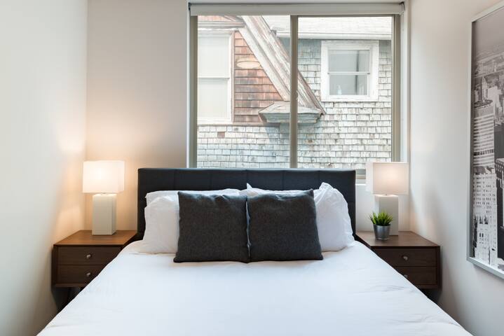 ⭐ Rooftop Views of the Space Needle, Sound, & City gallery image 5