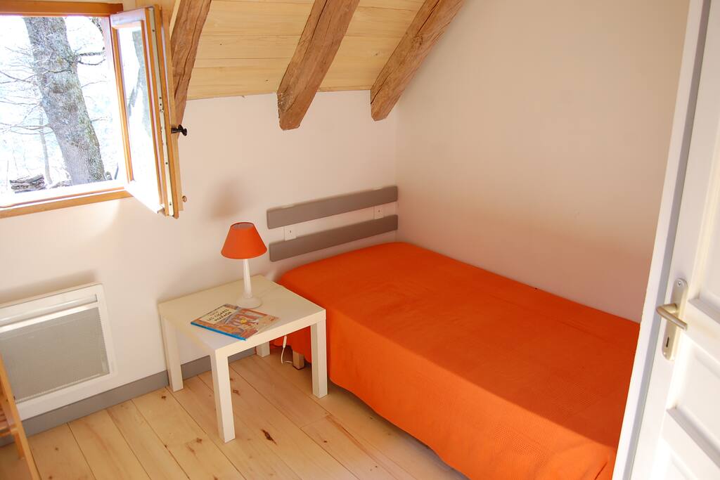 Chambre 2 lits 90