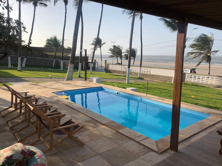 Spacious beach house on the Araçagi waterfront