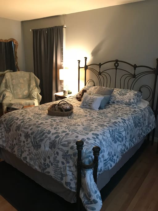 Comfy Queen sized bed.