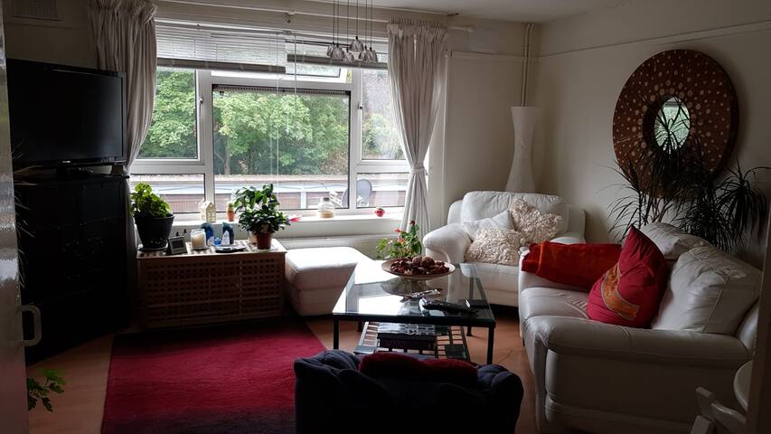 Cosy relaxed and bright room.