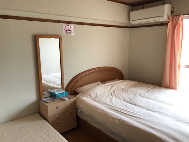 6 min walk to Kagoshima Chuo Station!! Free Wifi!!