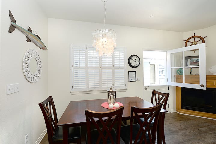 227D – 227 Descanso gallery image 3