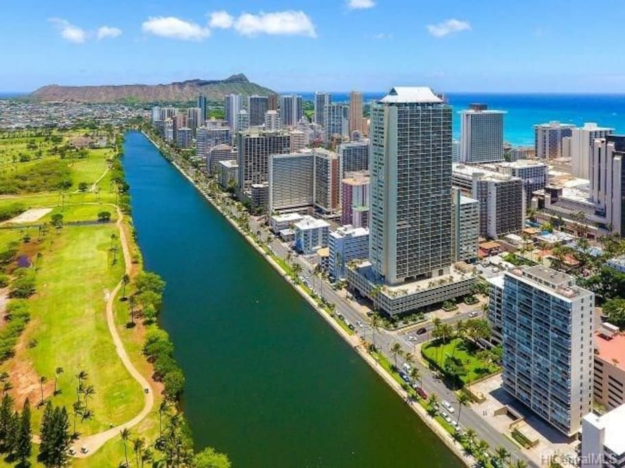 Great Location in Waikiki! Just a short walk to the beach