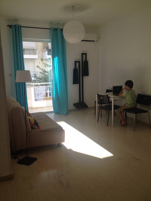 Beautiful and functioning living room!!