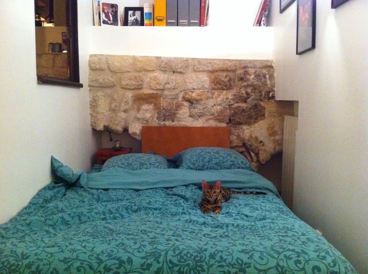 Პატარა დამატებითი ოთახი. 140 საწოლი