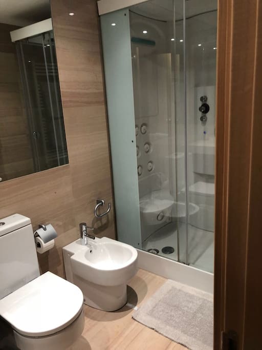 Salle de bain 1