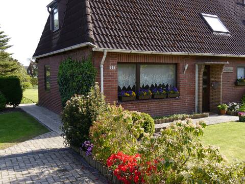 Quiet oasis for 2 at the Jadebusen North Sea
