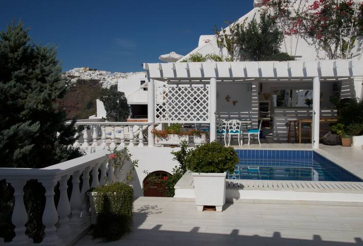 LUXURY PRIVATE VILLA WITH UNIQUE SUNSET VIEW gallery image 2